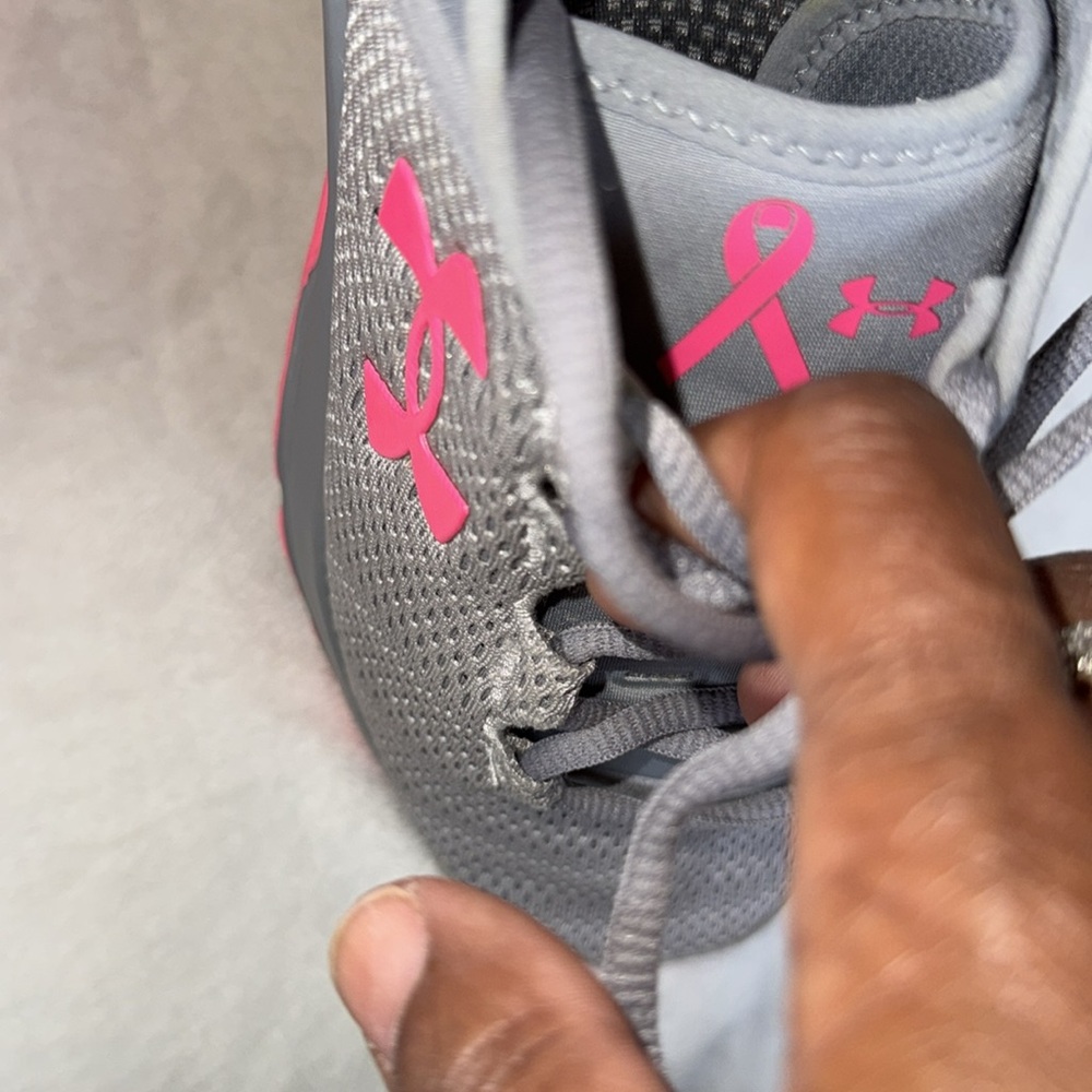 Under Armour Breast Cancer Sneakers W 11 - Picture 7 of 8